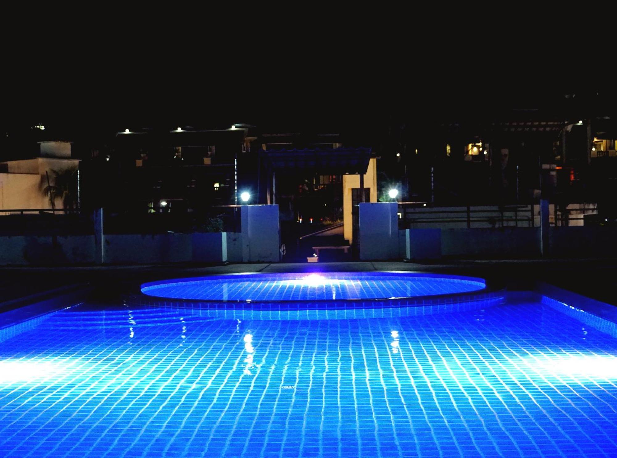 Blue Skyline Hotel Patong Extérieur photo