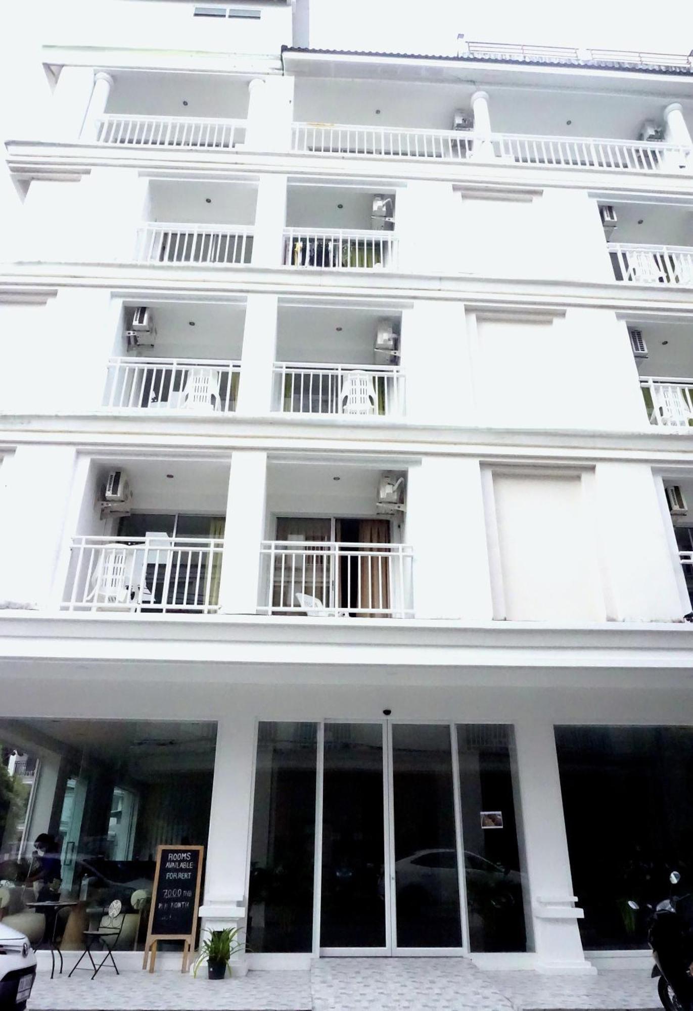 Blue Skyline Hotel Patong Extérieur photo